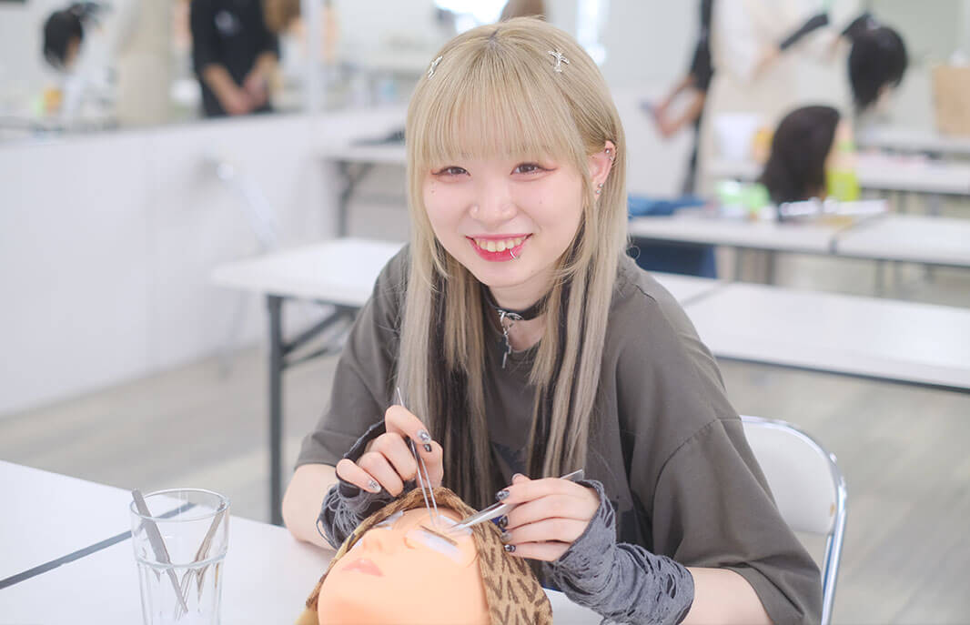 1年目から学びたい科目が選べる美容総合選択科目