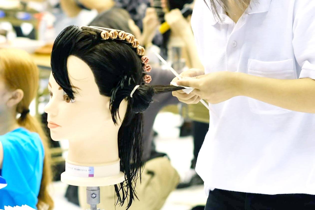 美容の力で未来をつくる人材育成